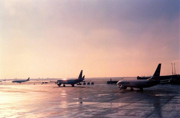 Aerodrom b.s