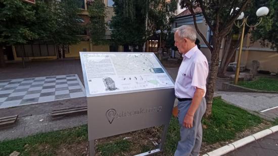  Stećak 